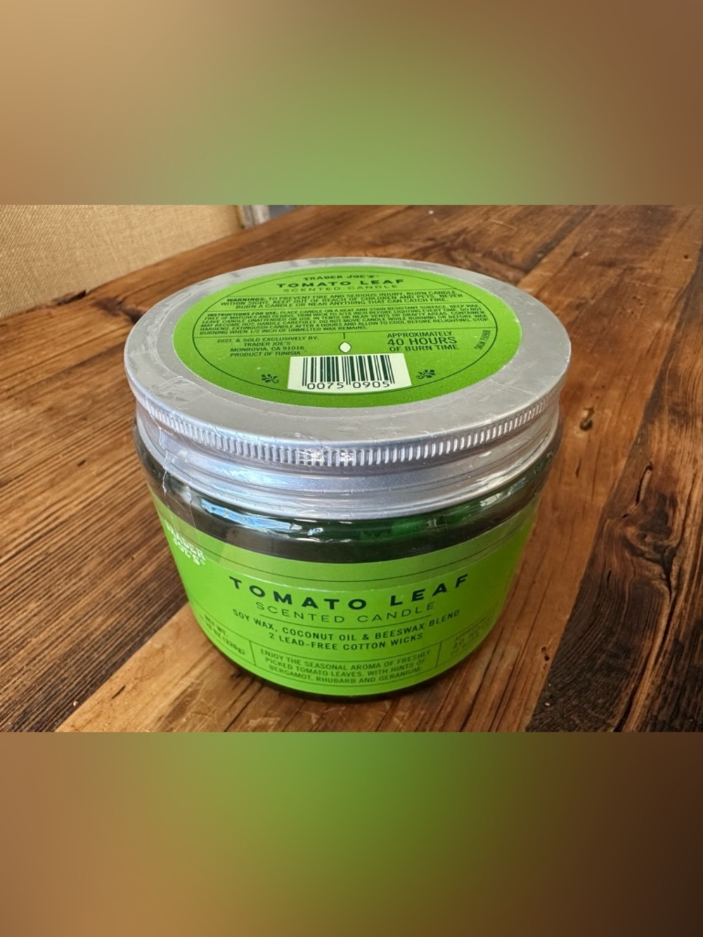 Tomato Leaf Scented Candle - Green
